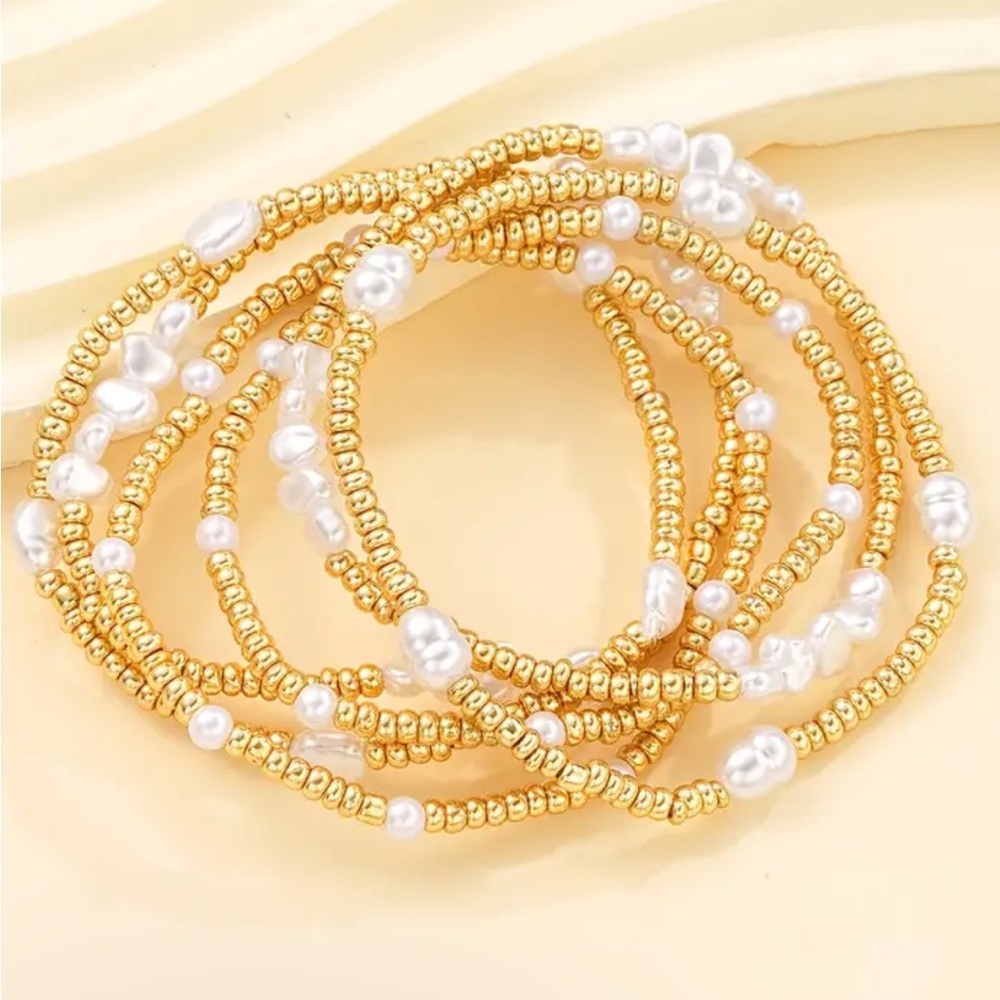 Gold and White Beaded Bracelet Set - Picture 2 of 3